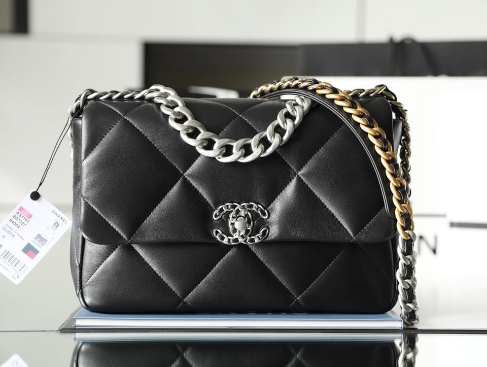 Chanel 19 Flap Bag Black 30cm view 6