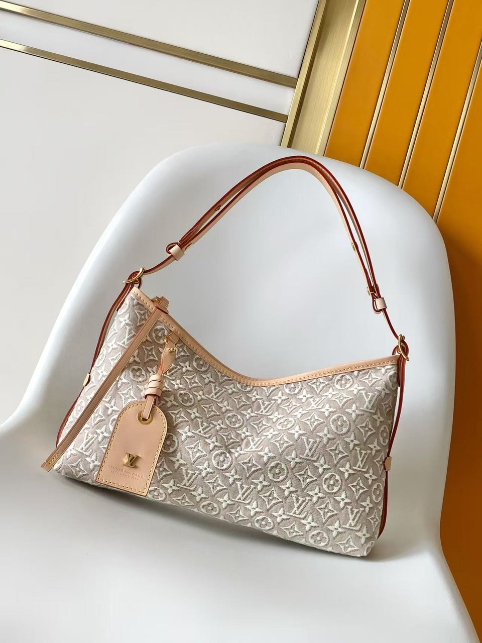 Louis Vuitton Carryall East-West Monogram Emblème Peuplier Motif 36cm M2A136 view 2