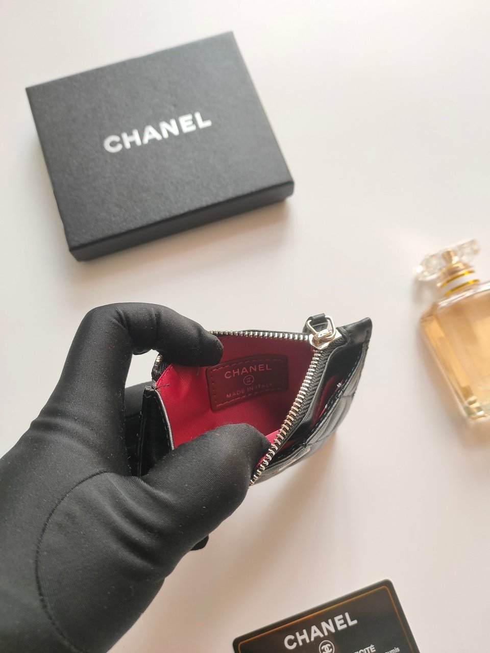 Chanel Zipped Card Holder 11.5 Black Calfskin Gold Icon view 6