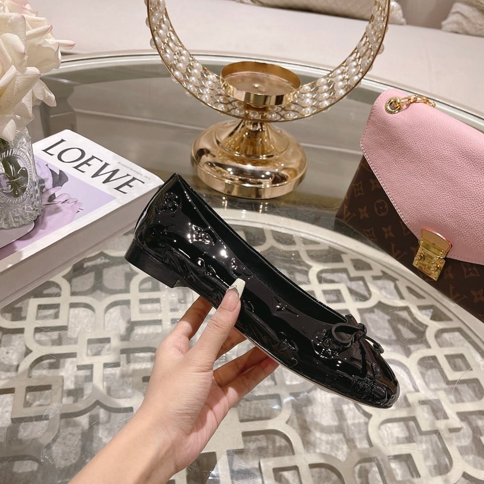 Louis Vuitton Nina Flat Ballerina Black view 6