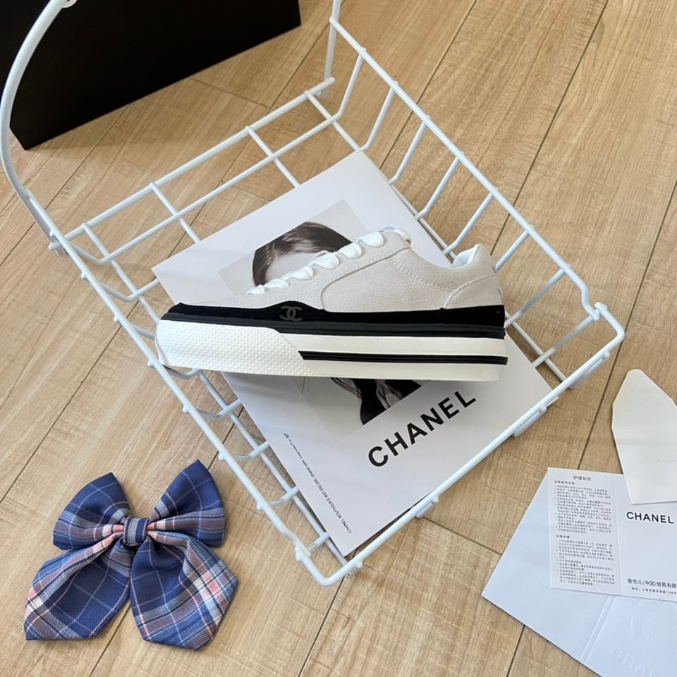Chanel Suede Leather Runners White view 7