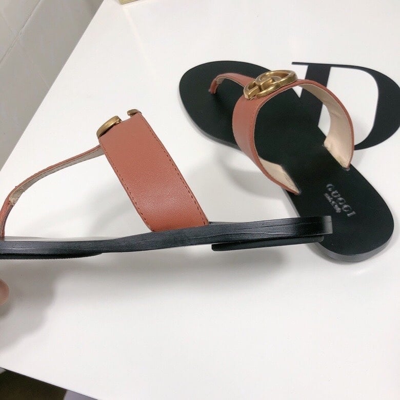 Gucci Double G Thong Leather view 3