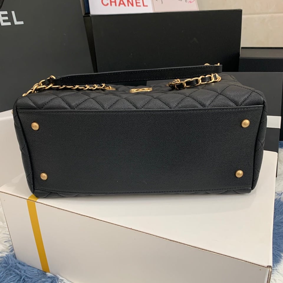 Chanel Shopping Bag 30Cm Black Quilted Caviar Leather Ghw view 3