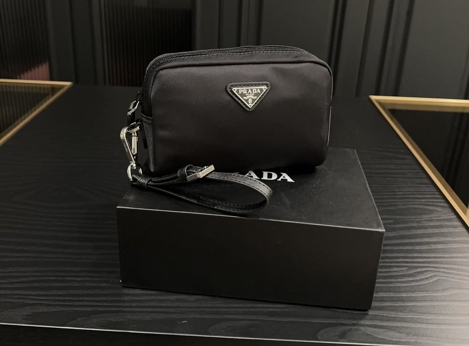 Prada Re Nylon Toiletry Bag Black 16Cm view 11