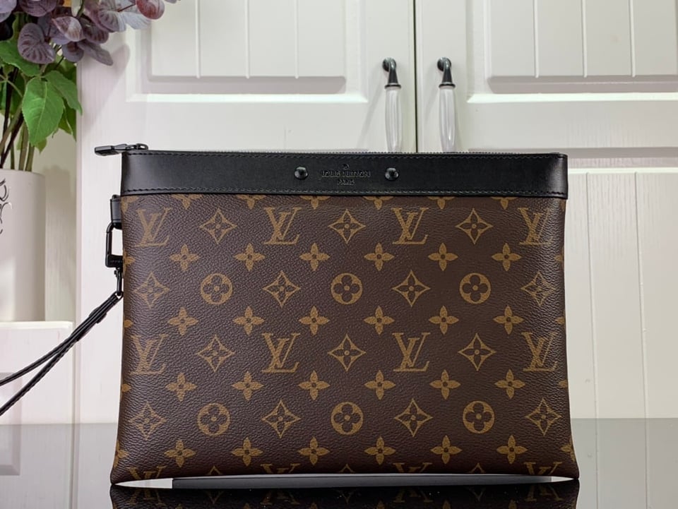 Louis Vuitton To Go Pochette Monogram Brown 30Cm For Men view 3
