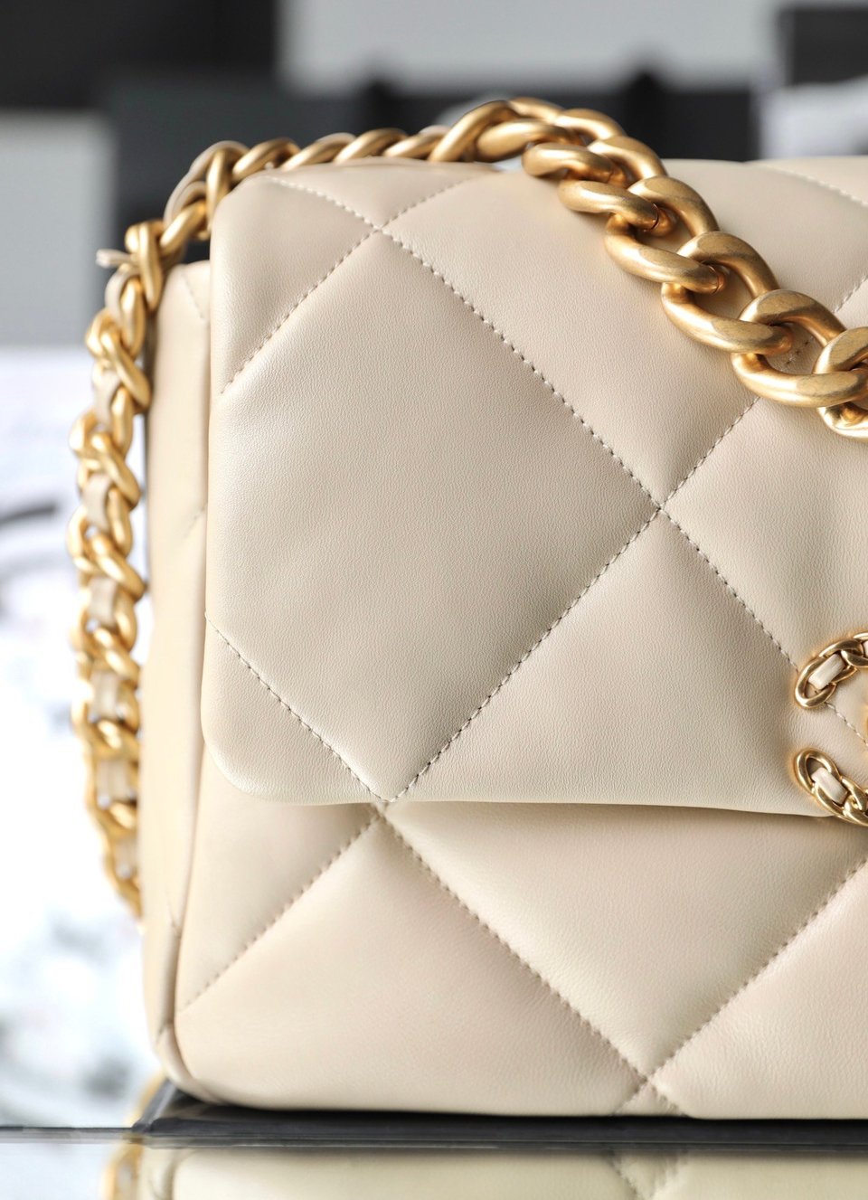 Chanel 19 Flap Bag Beige 30cm view 8