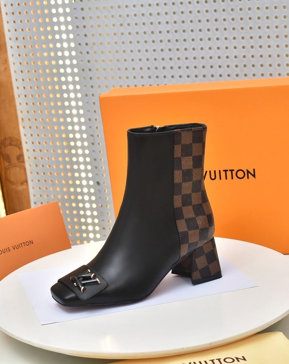 Louis Vuitton Shake Ankle Boots Black And Brown view 4