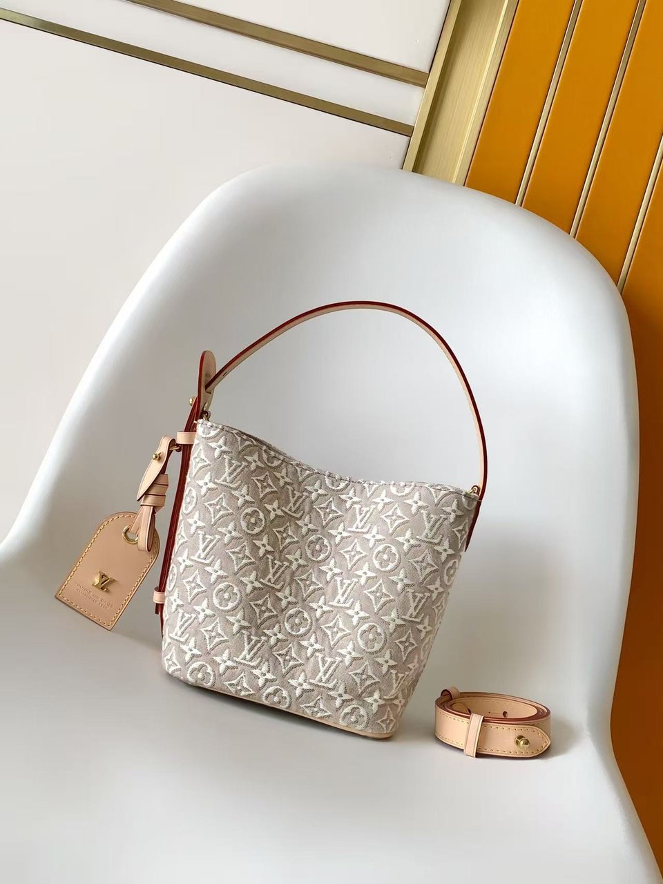 Louis Vuitton All In BB Monogram Emblème Peuplier Motif 16cm M2A377 view 2
