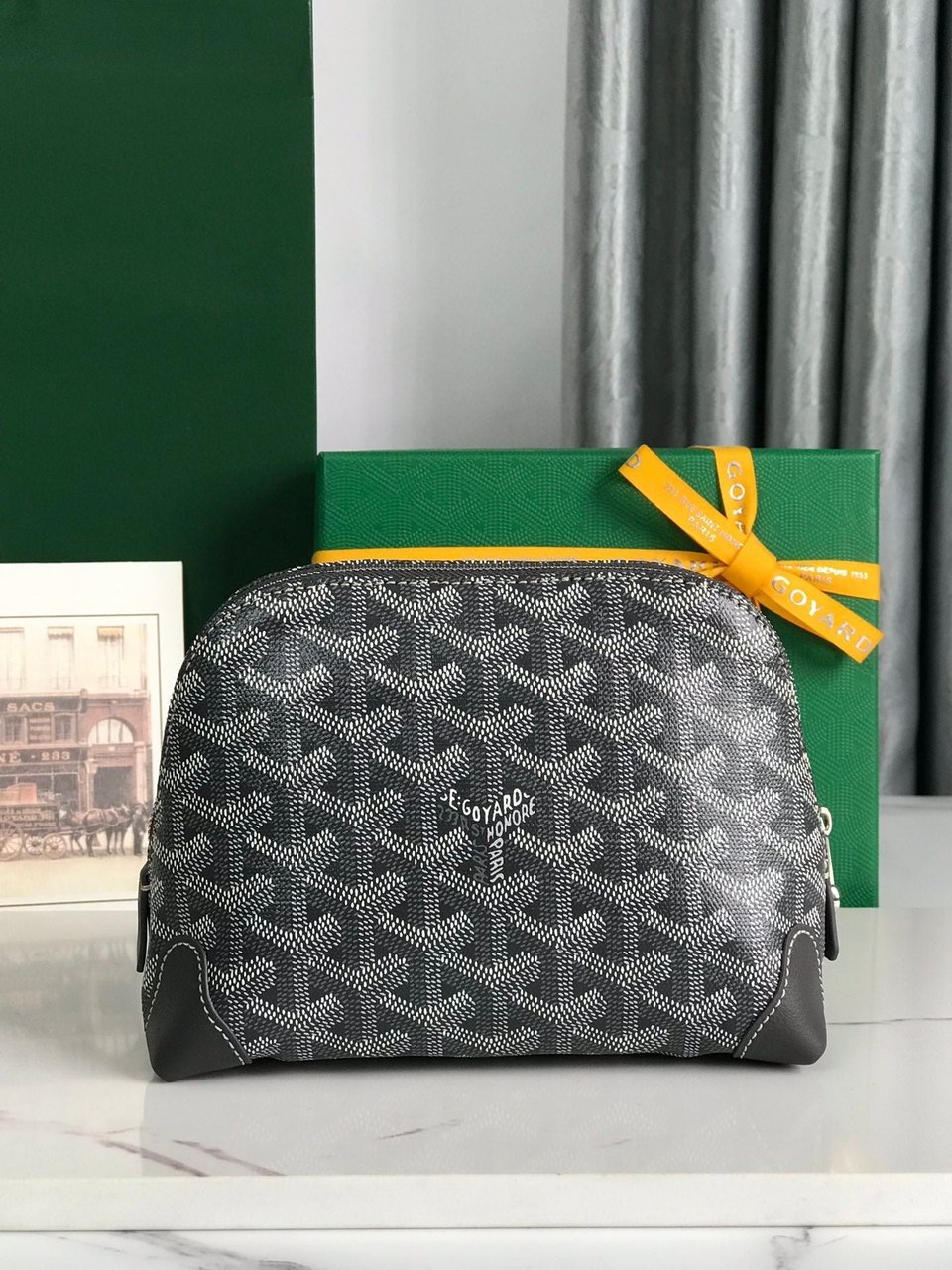 Goyard Vendôme Cosmetic Pouch 17cm Grey Black Goyardine Canvas And Calfskin Trim view 3