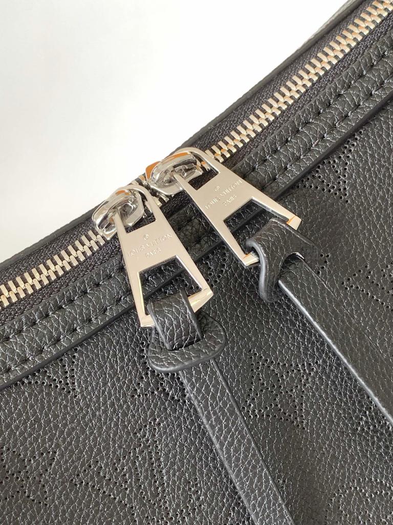 Louis Vuitton Hand It All Pm Galet Black 29Cm M24255 view 9