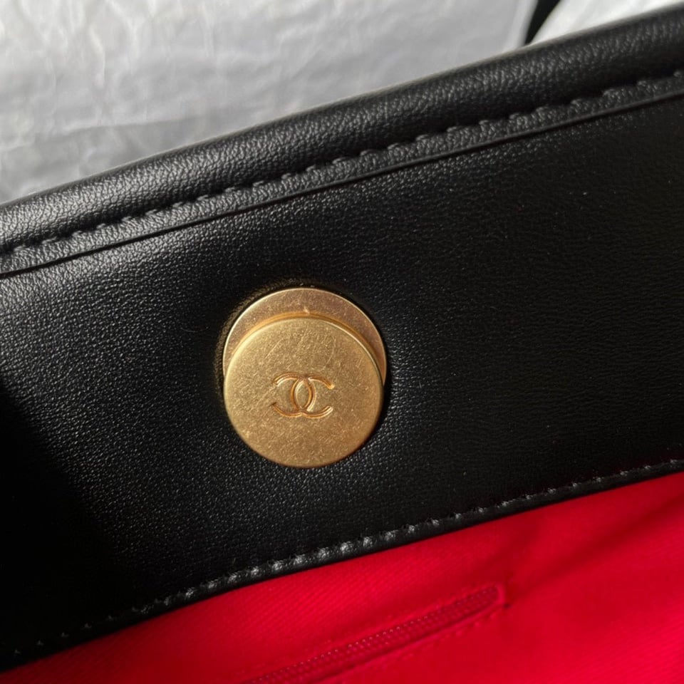 Chanel Shopping Bag 34Cm Black Calfskin Gold Hardware view 3