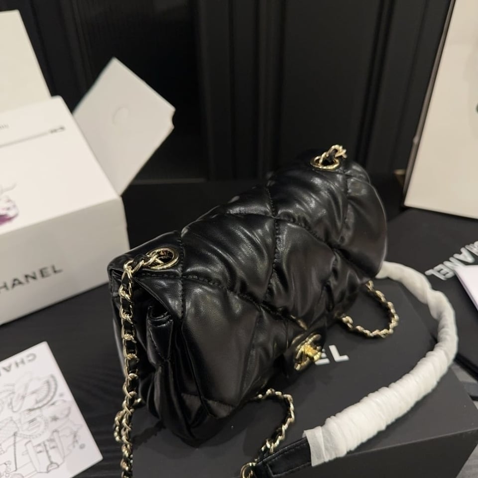 Chanel Puffy Bubbly Cc Flap Bag Quilted Medium Black 22.9Cm/9in view 6