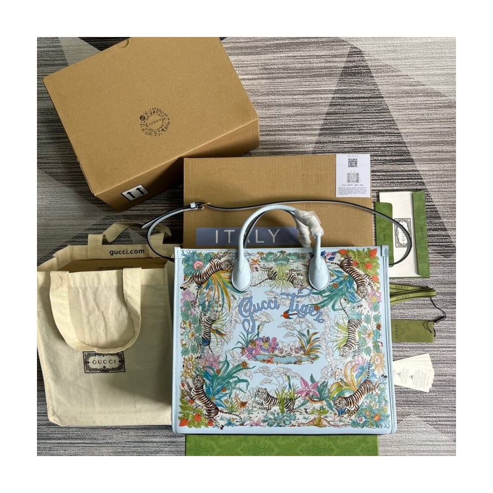 Gucci Tiger Medium Tote Bag view 4