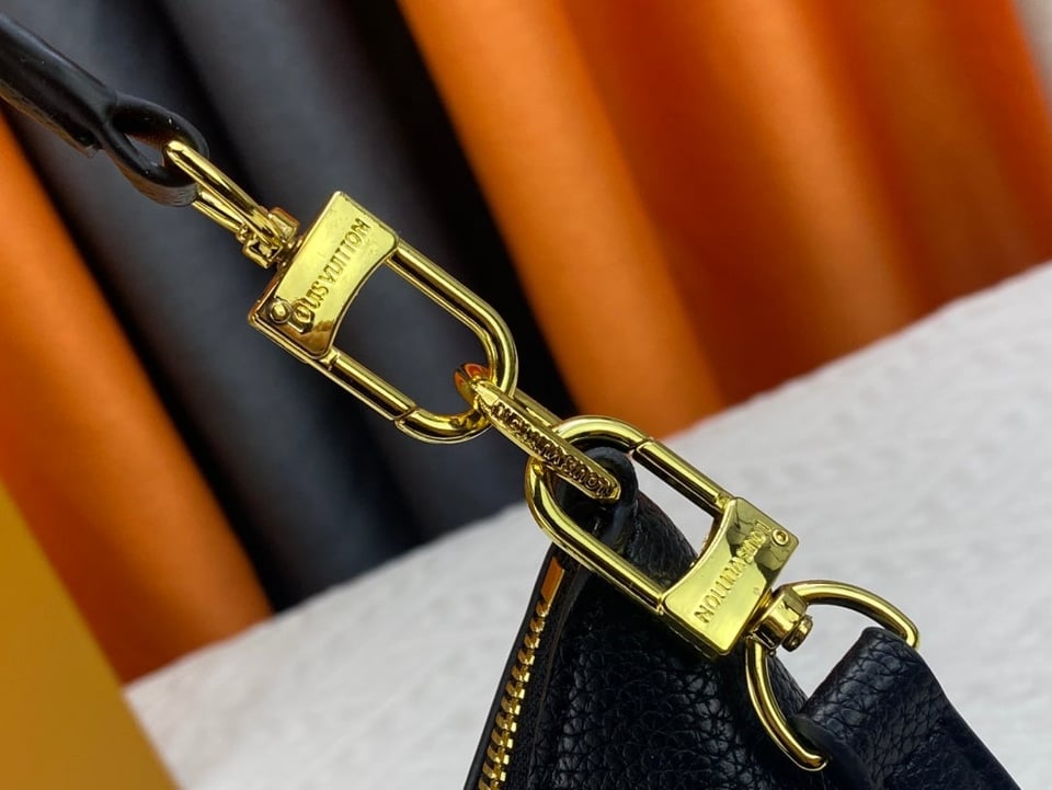 Louis Vuitton Bagatelle 22Cm White view 8