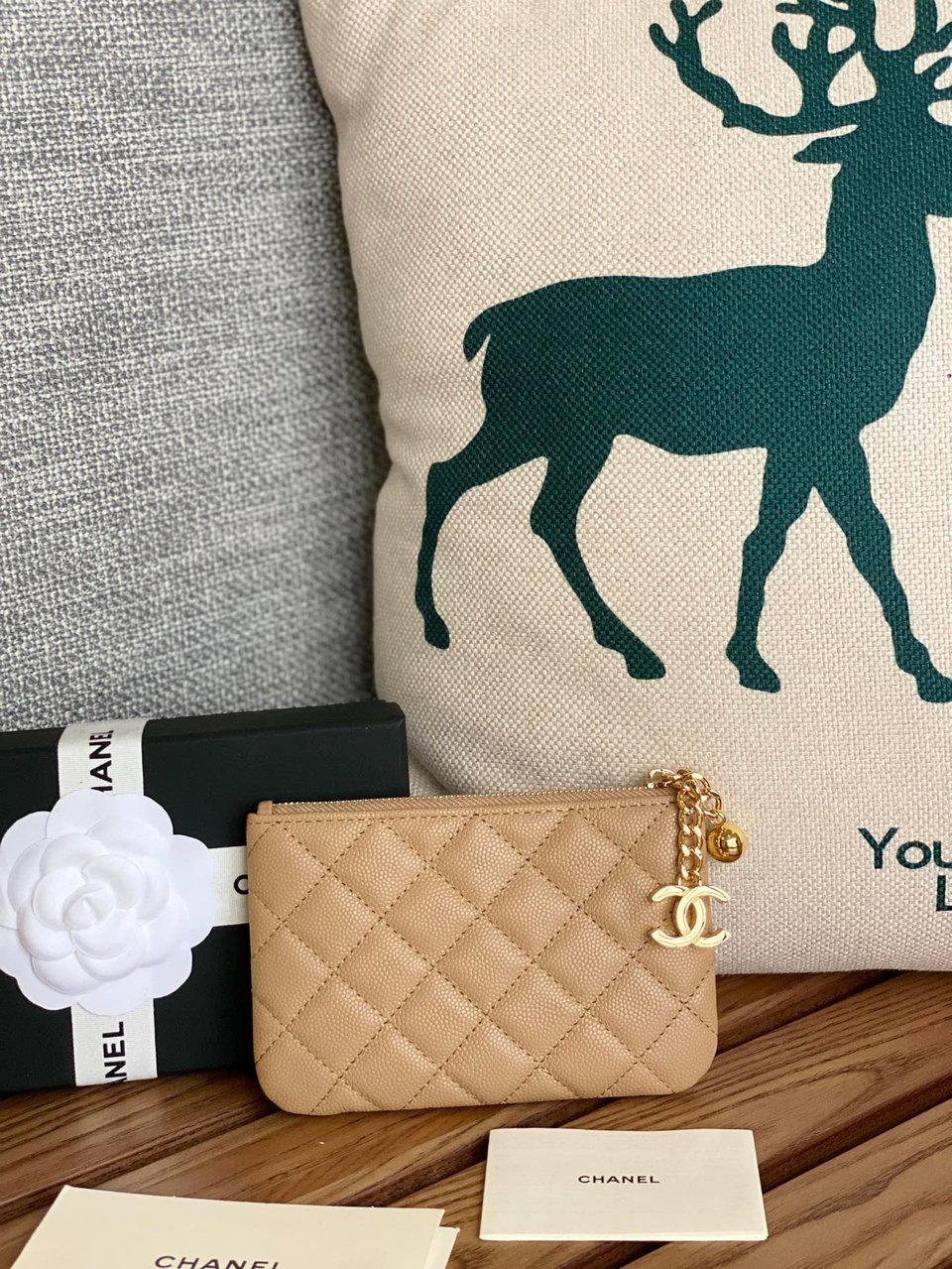Chanel Zipped Wallet 14Cm Beige Caviar Gold Hardware view 4