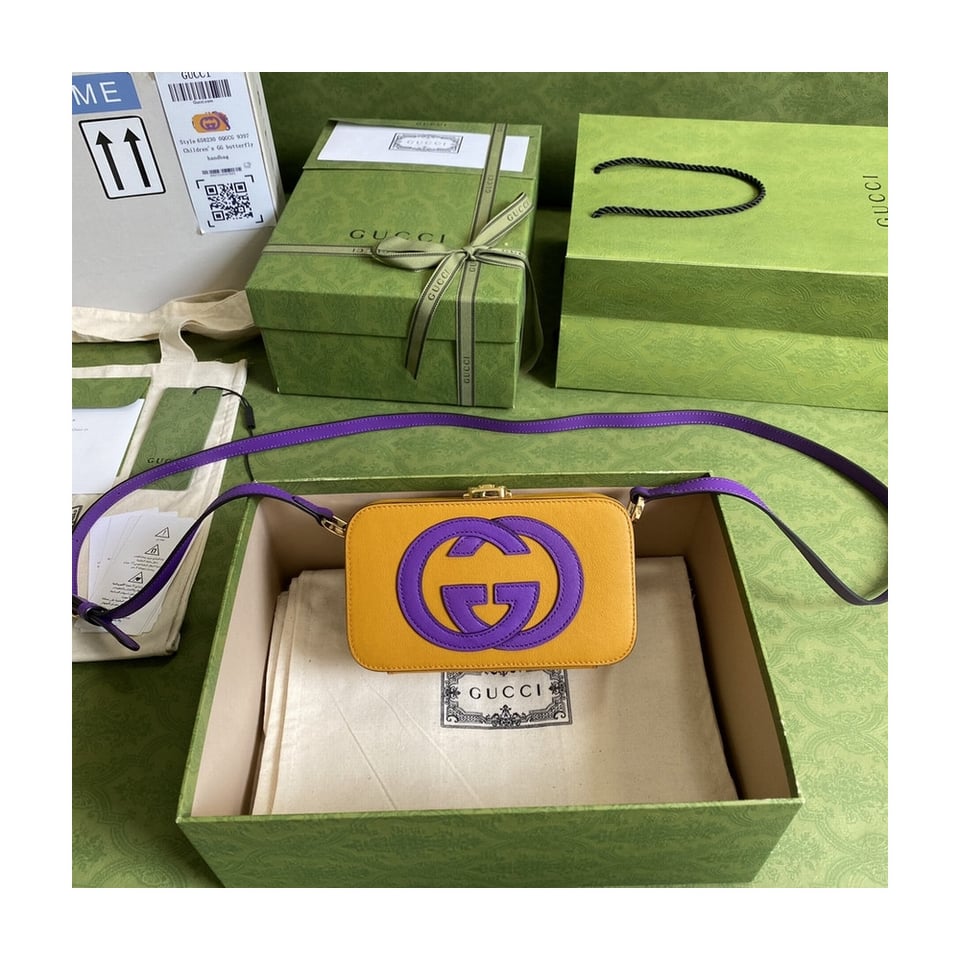 Gucci Interlocking G Mini Bag in Yellow Leather view 4