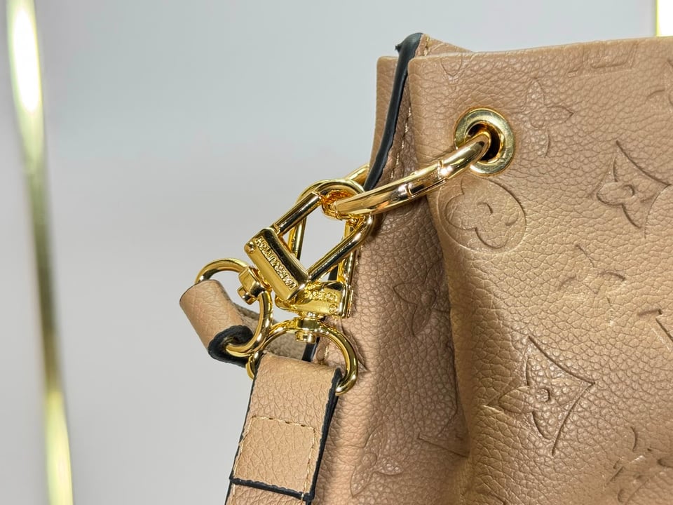 Louis Vuitton Métis Hobo Bag Tuape Color 35cm M27937 view 6