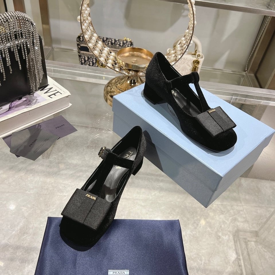 Prada Velvet Pumps Black 1I818N 068 F0002 F 035 view 6