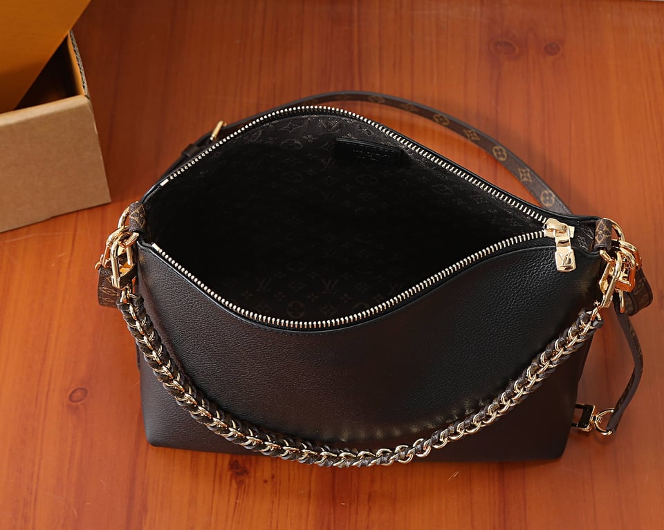 Louis Vuitton Multipass Bag Black 30cm M29195 view 9