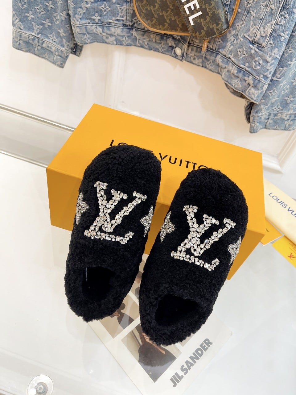 Louis Vuitton Shearling Uggs Slippers Black view 8