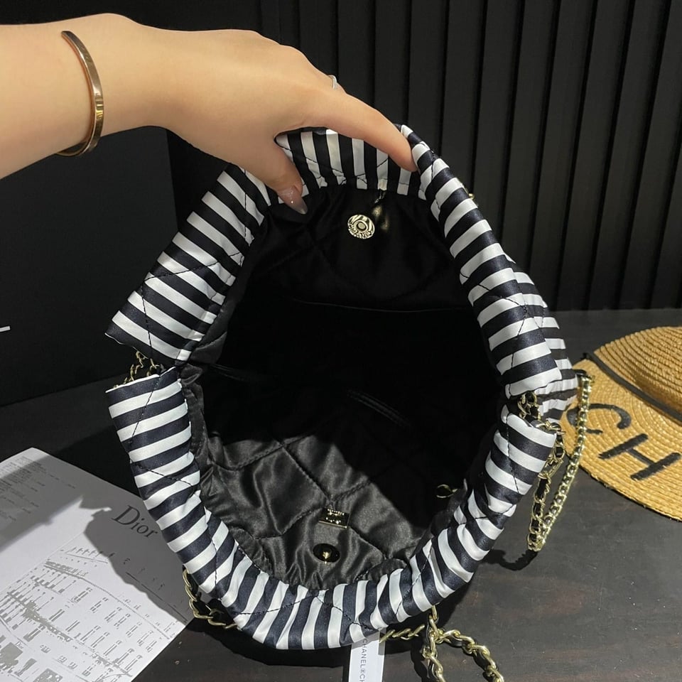 Chanel Large Backpack Printed Fabric And Gold Metal In Black And White 36Cm view 10