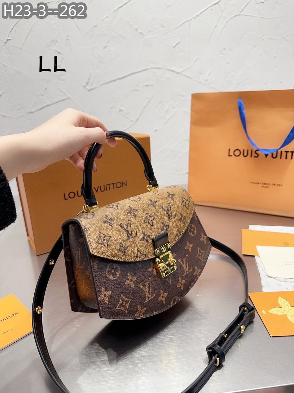 Louis Vuitton Tilsitt Bag Brown 23Cm M46548 view 3