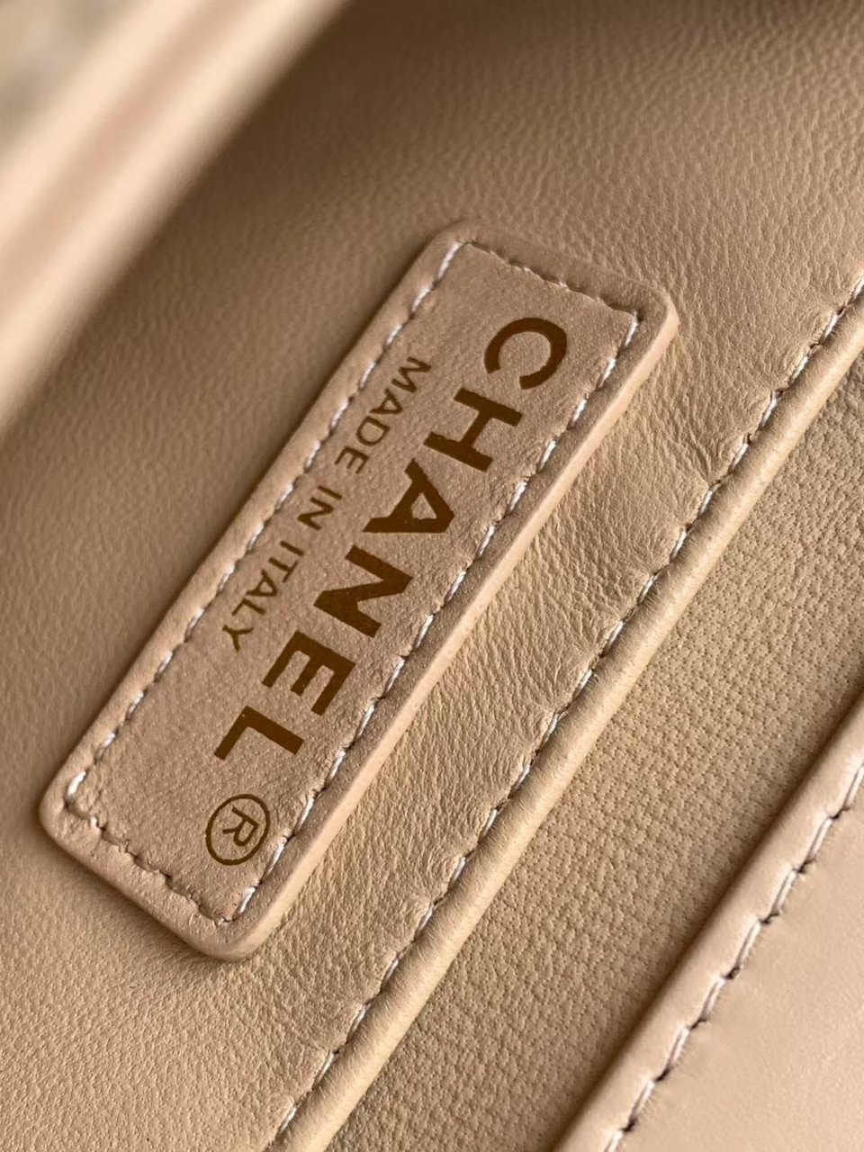 Chanel Calfskin Quilted Perfect Fit Flap Beige 22cm view 7
