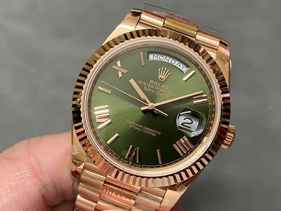 [Superclone] Rolex Day-Date 40mm Olive Green Dial President 228235 view 4