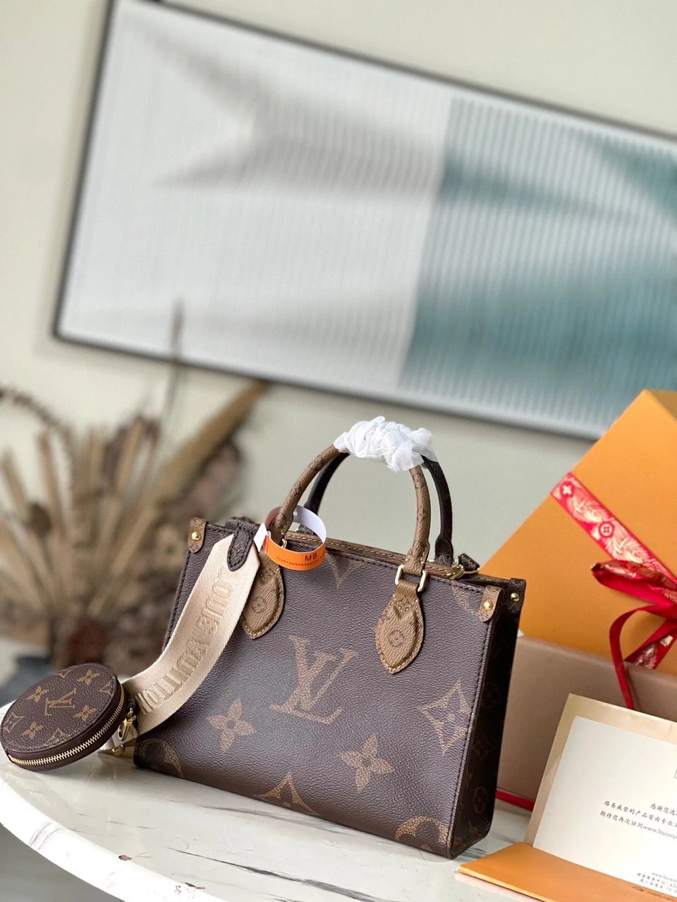 Louis Vuitton Onthego Vuitton 25 M46373 view 5