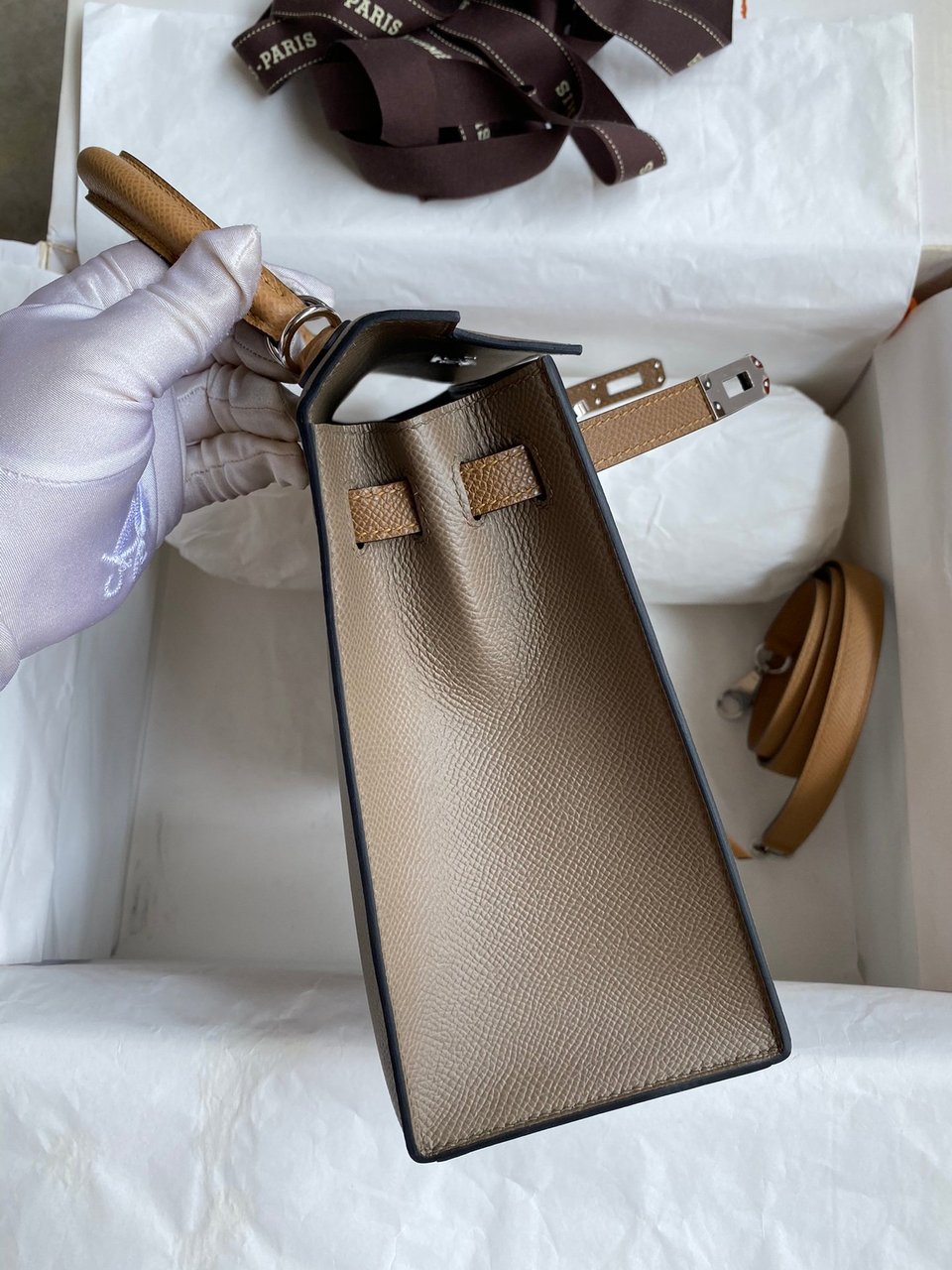 Hermes Kelly 25 Bag In Greige Epsom Leather For Women 25cm/10in view 3