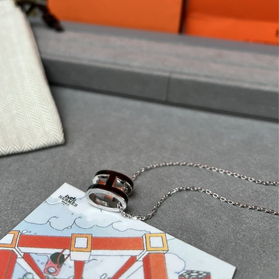 Hermes Mini Pop H Pendant Necklace Black And Silver view 5