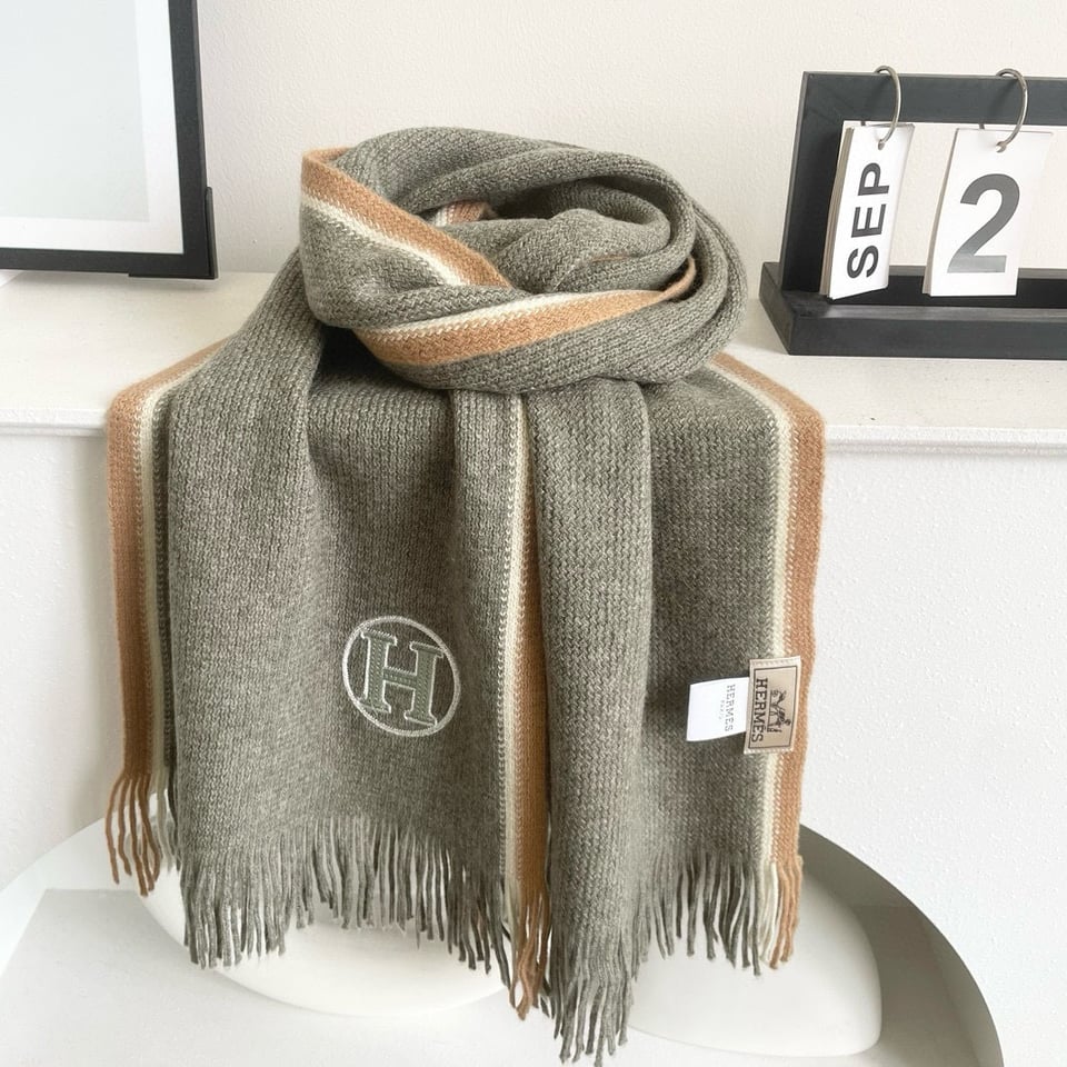 Hermes Cashmere Scarf H-Motif Gray For Women 180cm view 2