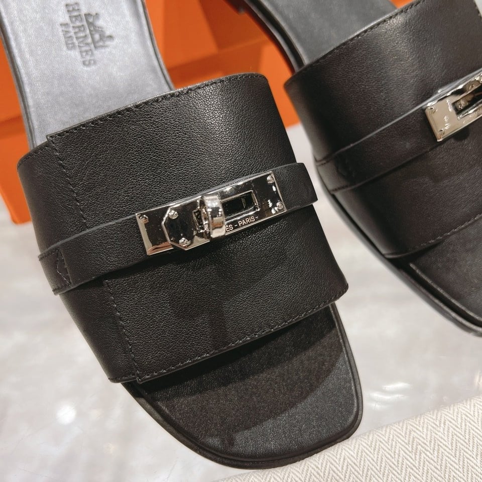 Hermes Giulia Sandal Black H232129Z 02350 view 3