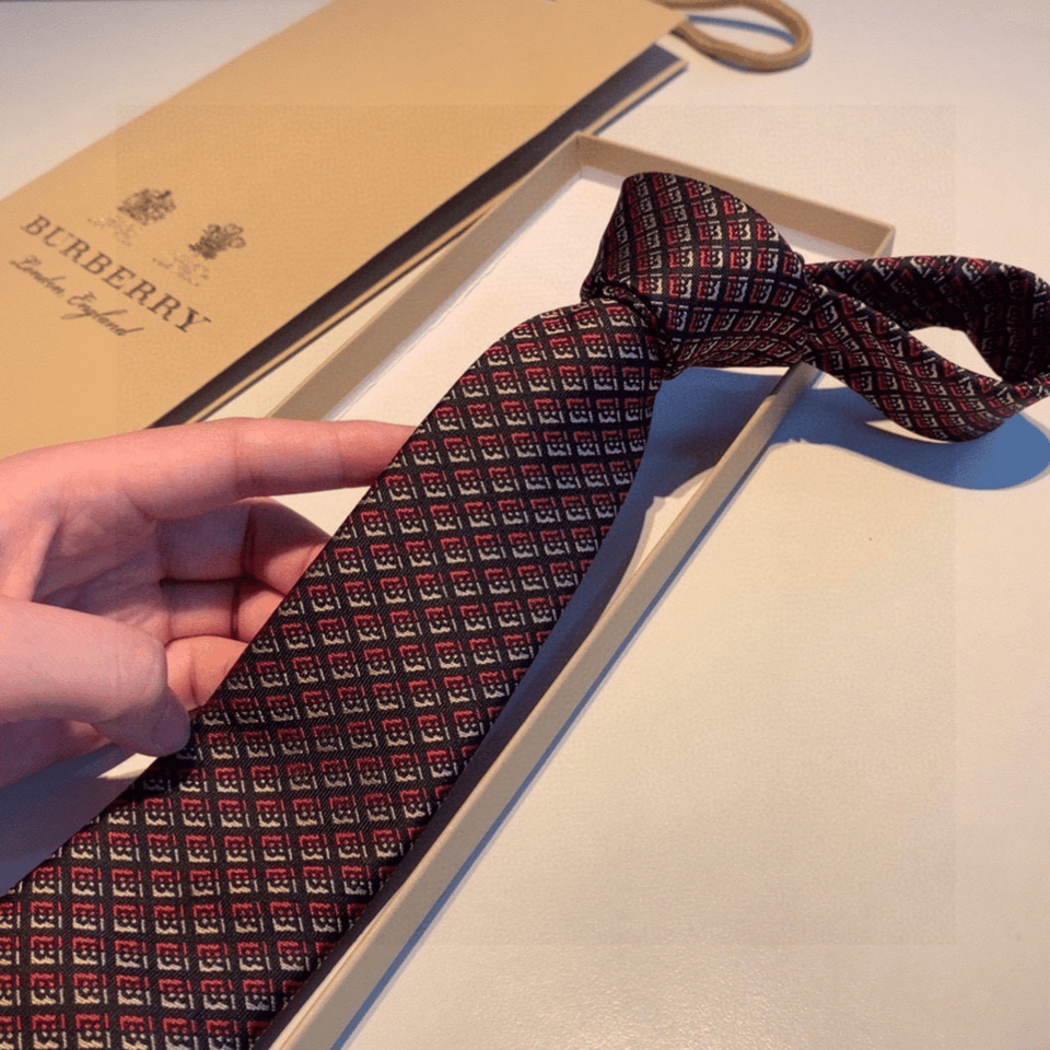 Burberry Geometric Micro-Pattern Silk Tie For Men view 3