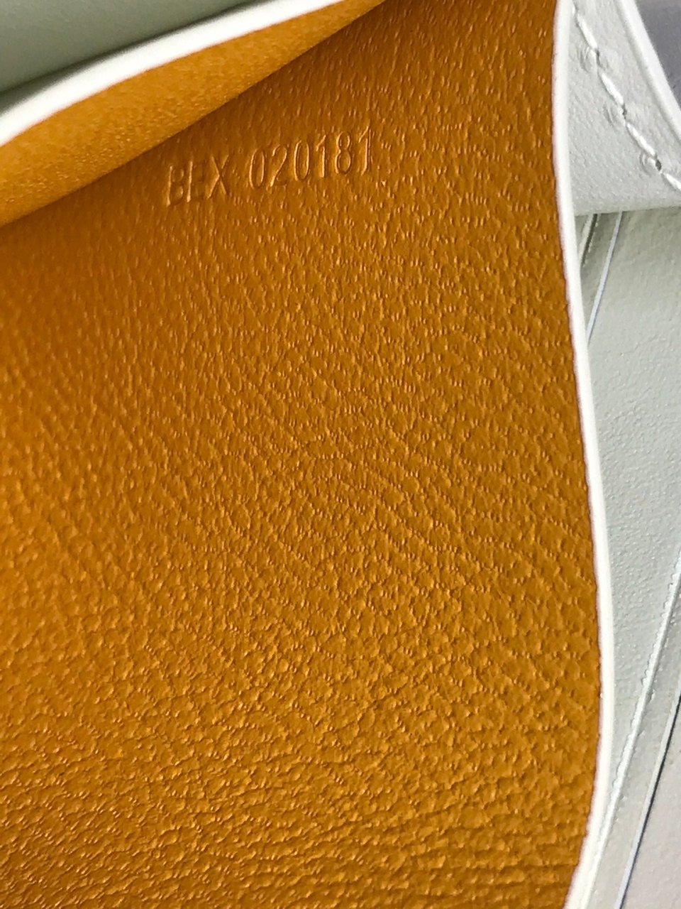 Goyard Matignon Mini Wallet 11cm White Goyardine Canvas And Calfskin view 5