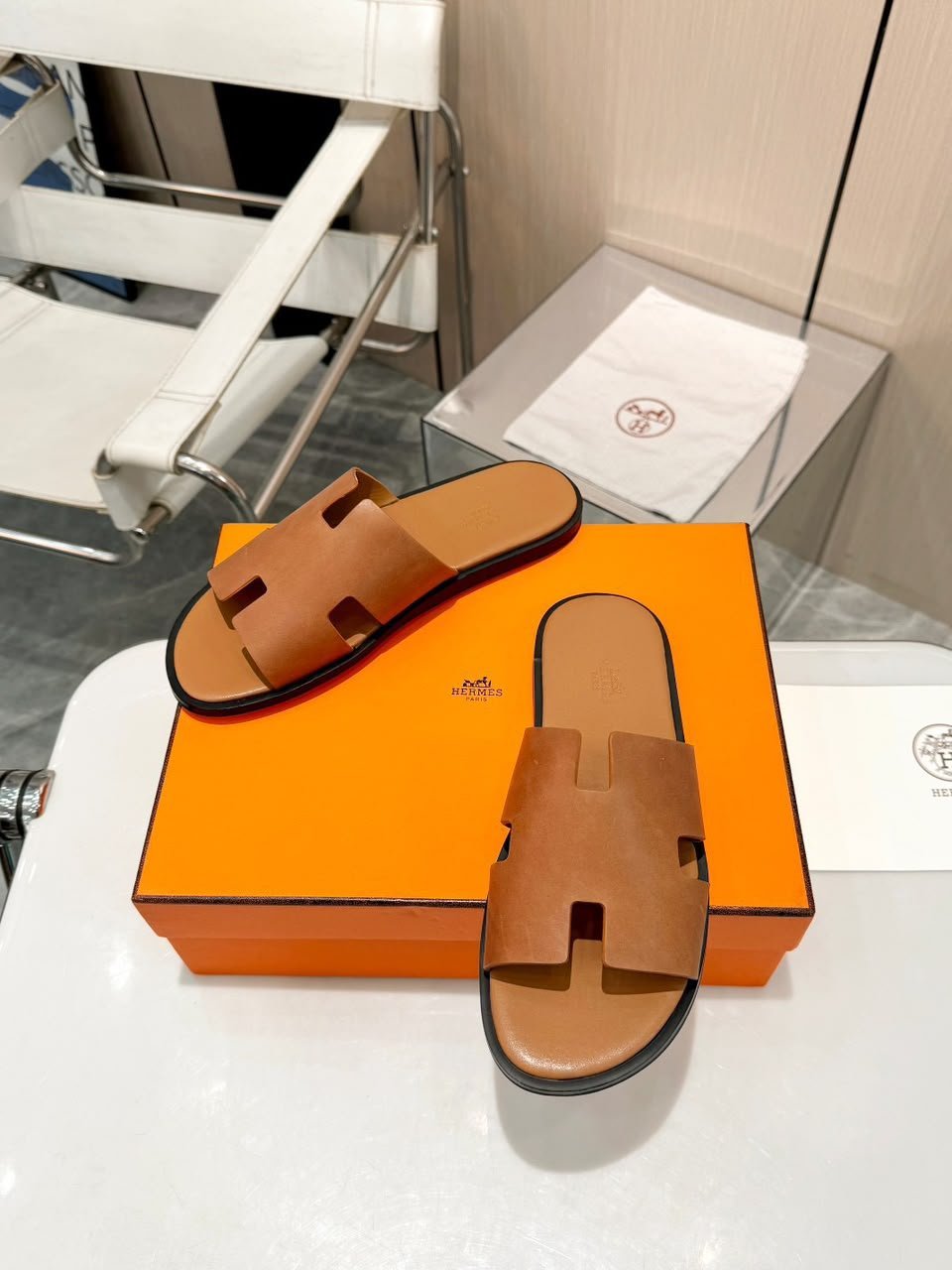 Hermes Izmir Sandal Gold Color Calfskin H041141ZH03390 view 11