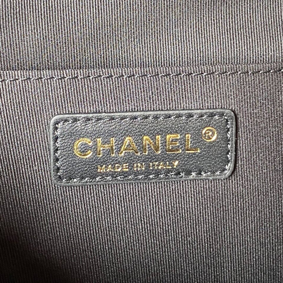 Chanel Small Duma Backpack Caviar Calfskin 19cm/7.5in view 11