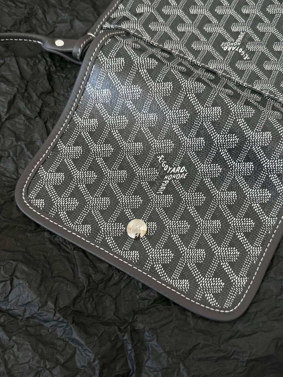 Goyard Plumet Pocket Wallet 20 Cm Grey Black Goyardine Canvas And Lambskin Trim view 7