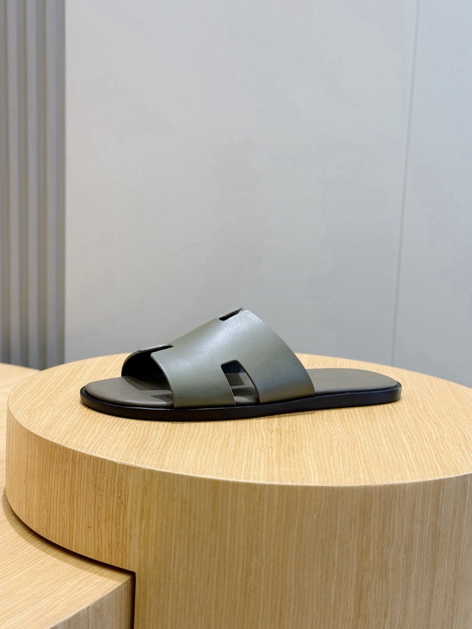 Hermès Green Oran Sandals- Shoes for Men view 8
