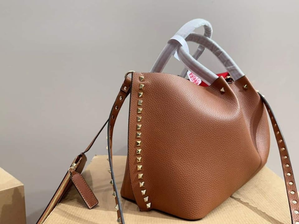 Valentino Garavani Rockstud Leather Tote Brown 36Cm view 4