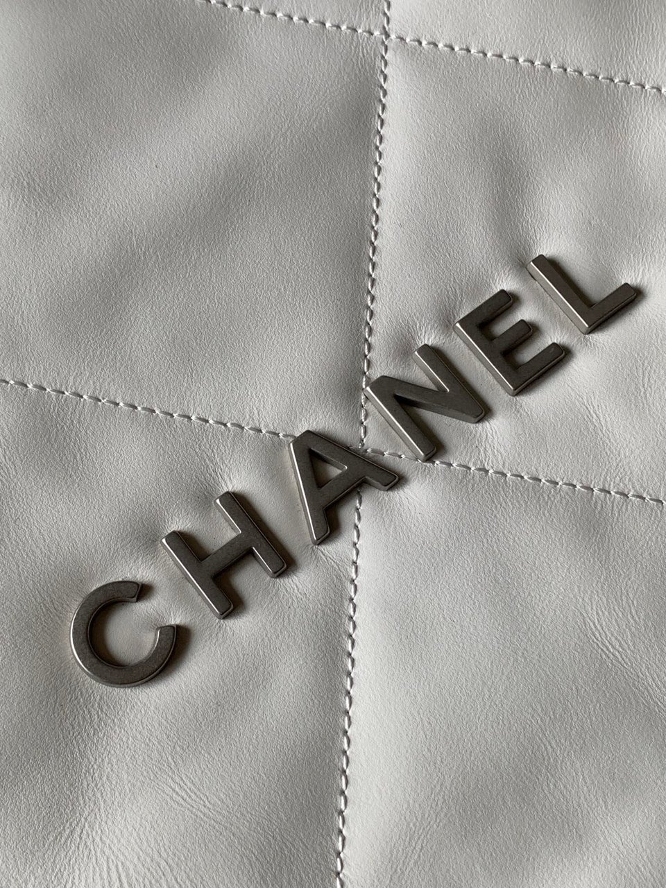 Chanel 22 Hobo White Calfskin Silver Hardware view 10
