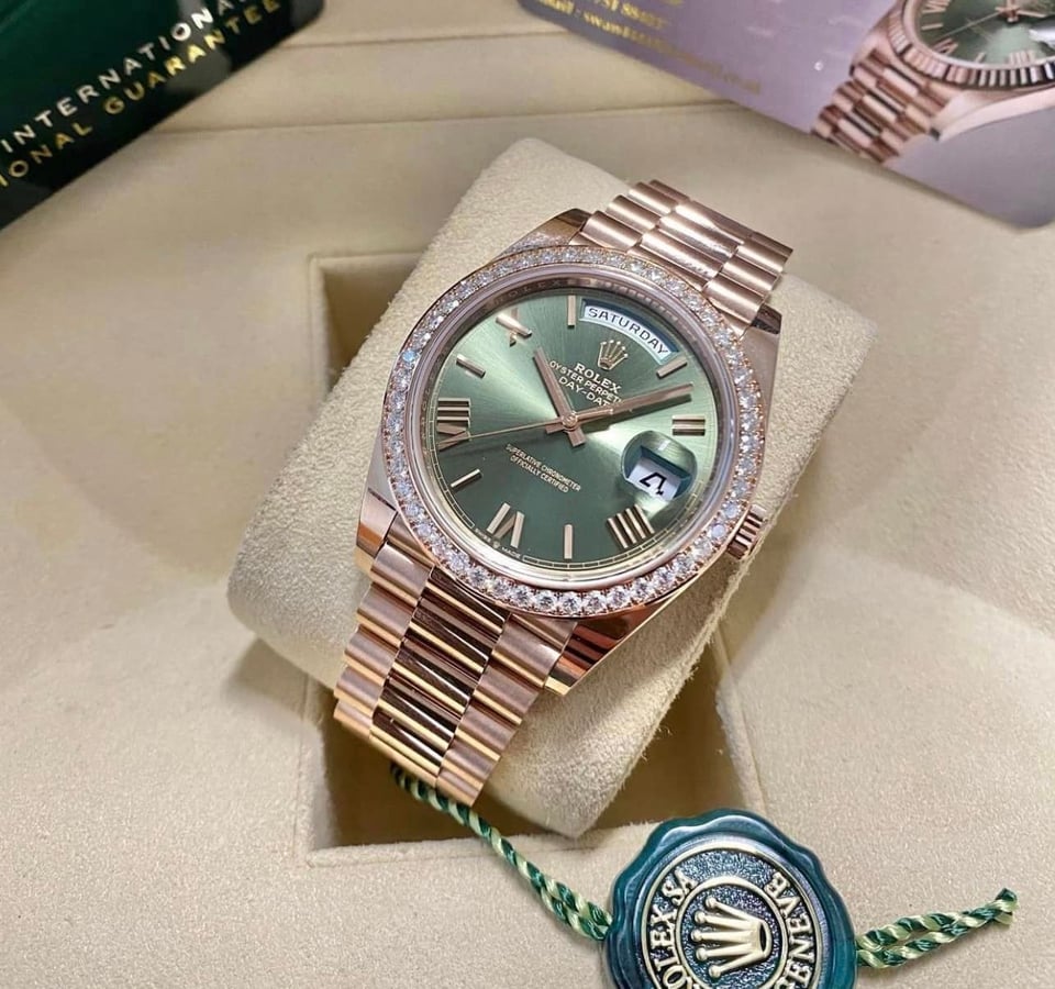 [Superclone] Rolex Day-Date 36mm Olive green Dial President 128345RBR view 4