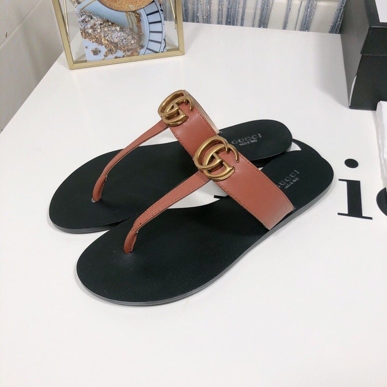Gucci Double G Thong Leather view 8
