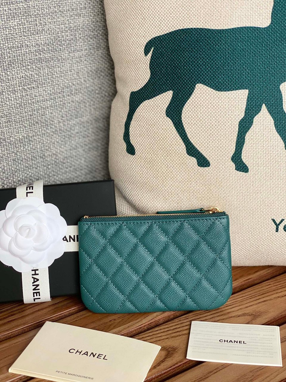 Chanel Zipped Wallet 15 Blue Green Caviar Gold Hardware view 3