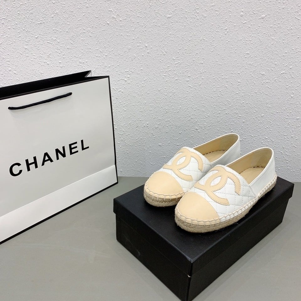 Chanel Cc Espadrilles Slip On White Beige view 11