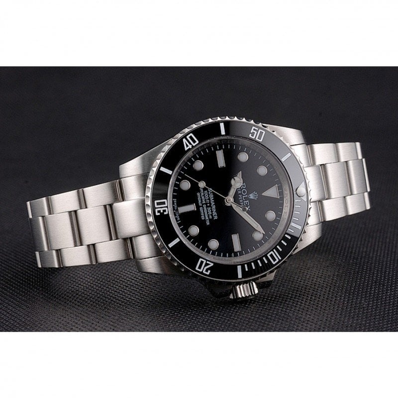 Rolex Submariner 40mm Black Dial 114060 view 5