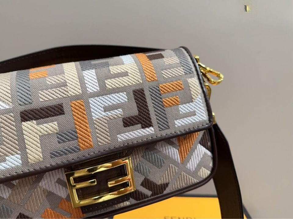 Fendi Baguette Multicolor Canvas Bag With Ff Embroidery 25Cm 8Br600Anh4F1Mql view 5