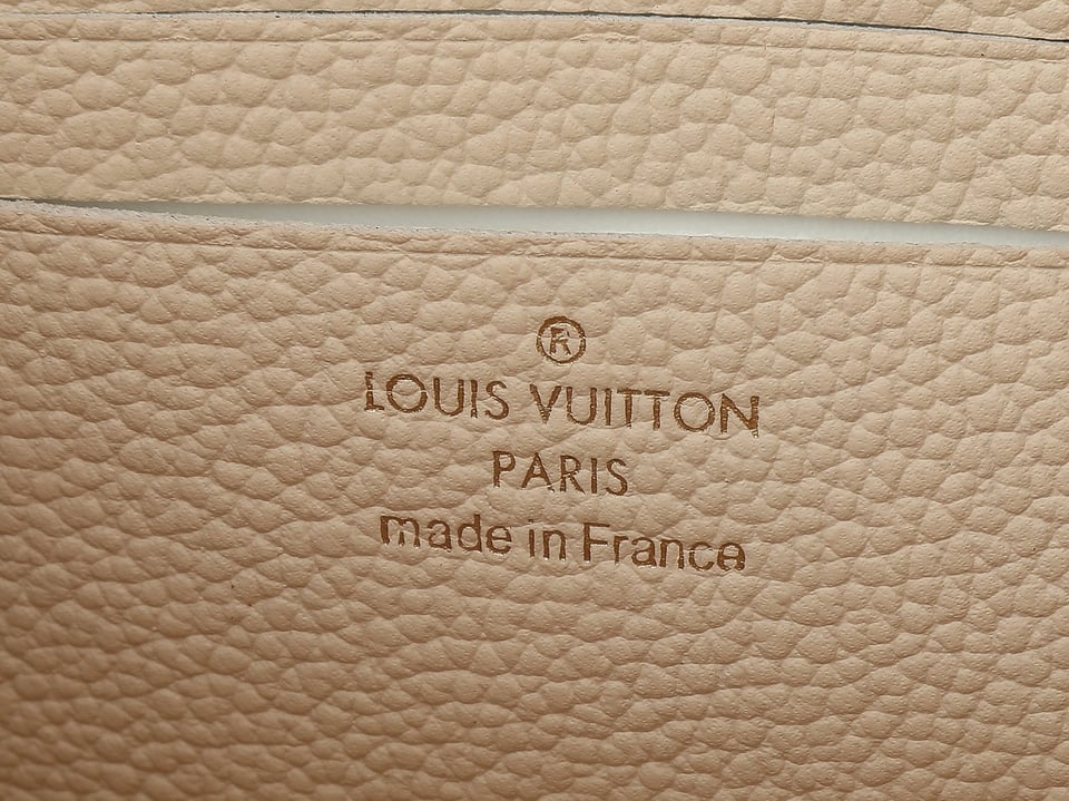 Louis Vuitton Wallet On Chain Ivy Monogram Empreinte Leather Cream view 7