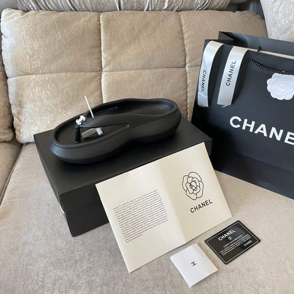 Chanel Flip Flop Sandals Black view 7