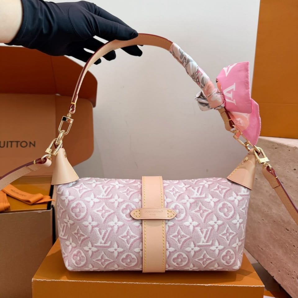 Louis Vuitton Pochette Mia M2A382 Pink 22cm/8.7in view 6